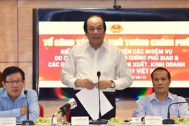 “Một Chính phủ lo lắng bằng một kho người làm“