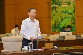 Sẽ bỏ sổ hộ khẩu, sổ tạm trú và điều kiện thường trú các TP 