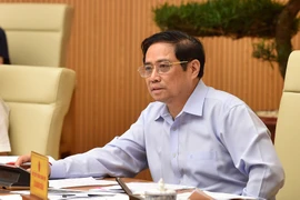 Thủ tướng chỉ đạo khẩn trương miễn giảm học phí, hỗ trợ chi phí học tập