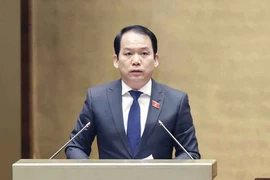 Không được cản trở việc phổ biến, sử dụng Quốc kỳ, Quốc huy, Quốc ca
