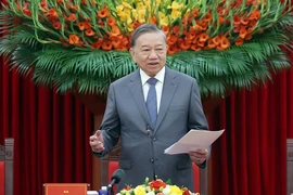Tổng Bí thư mong các nhà khoa học đến Việt Nam nhiều hơn, ở lại lâu hơn
