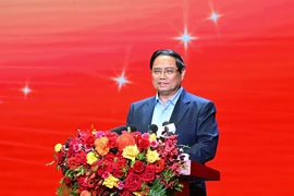 Thủ tướng yêu cầu ngành ngân hàng chia sẻ với người dân, doanh nghiệp
