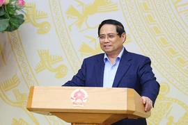 Thủ tướng: Cần thiết thì đối thoại chính sách, không để kiến nghị kéo dài