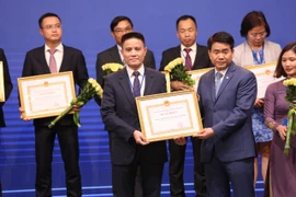 Huawei Việt Nam được Hà Nội vinh danh nộp ngân sách cao