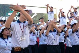 Triển khai chiến dịch Giờ xanh Green Talk