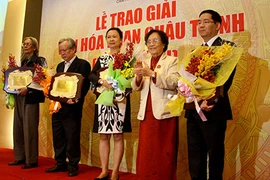 Nhà nghiên cứu người Mỹ nhận Giải văn hóa Phan Châu Trinh