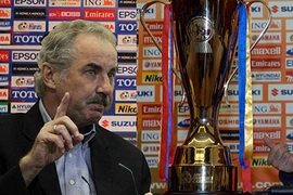 HLV A. Riedl cùng Indonesia khởi động chiến dịch AFF Cup 