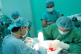 Một xã có cả chục người “hiến” thận để trả nợ, thoát nghèo!