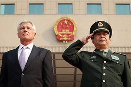 Bộ trưởng Quốc phòng Mỹ khẳng định Mỹ sẽ bảo vệ Nhật