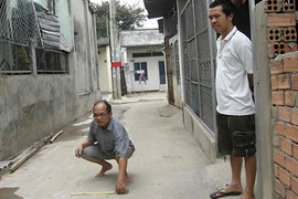 Thâm lạm tiền làm đường nước của dân 