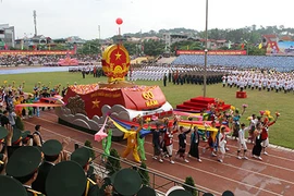 Kỷ niệm trọng thể 60 năm chiến thắng Điện Biên Phủ