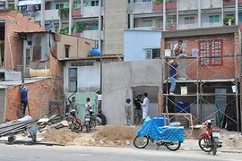 Diện mạo mới bên dòng kênh Tân Hóa