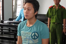 Lãnh hai năm tù vì hiếp dâm em vợ