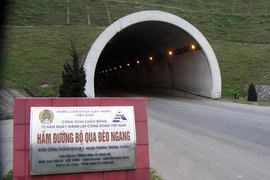 Bộ trưởng Đinh La Thăng: Dừng ngay việc thu phí hầm Đèo Ngang