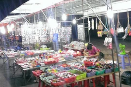 Chợ cũ “chết” vì huyện lập thêm chợ mới