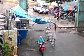 Cư dân đòi giám đốc sở xin lỗi