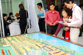 Ký quỹ, bảo lãnh làm khó DN BĐS