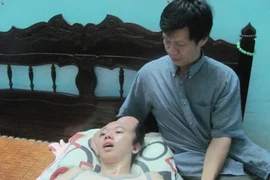 Mâu thuẫn chuyện tình cảm, sinh viên phải sống đời thực vật