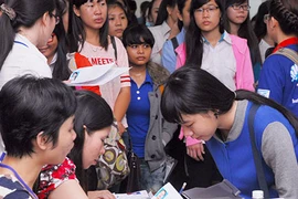 Thi đại học: Không còn 'bó' theo khối thi cũ