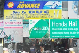 'Cấm' quảng cáo ở mặt tiền của cửa hiệu