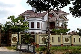 Đề nghị kỷ luật cảnh cáo ông Trần Văn Truyền, vì sao?