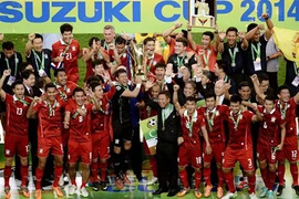 Thái Lan kinh hồn leo lên… đỉnh