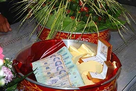 Cấm thách cưới cao