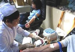 Hơn 1.000 người tham gia hiến máu trong ‘Ngày Chủ nhật đỏ’