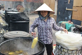 Xóm nghèo nhớ tết quê