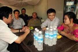 Con liệt sĩ Gạc Ma nhận việc đúng ngày giỗ bố