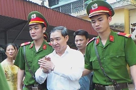 Sửa luật, quan tham thoát án tử?