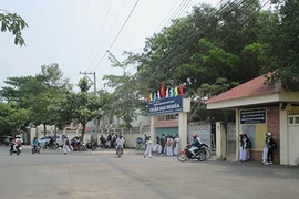 Tây Ninh: Dừng đề án chuyển đổi hai trường công 