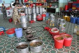 Kiểm tra tất cả cơ sở cung cấp suất ăn sẵn