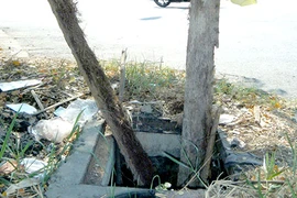 Hố ga mất nắp gây nguy hiểm