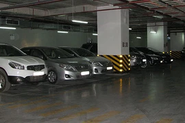 Vẫn cấp giấy đỏ chỗ đậu xe ở chung cư
