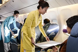 ‘Tè vào túi nôn’ là gây mất trật tự?