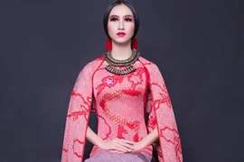 Võ Việt Chung: Đắm say với vải truyền thống