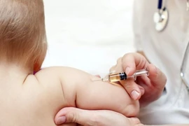 Còn lọt nhân viên tiêm chủng chưa có giấy tập huấn 