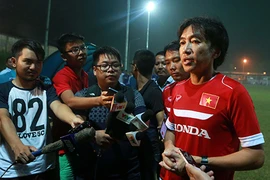Đội tuyển VN tập trung: Ông Miura lo xa!