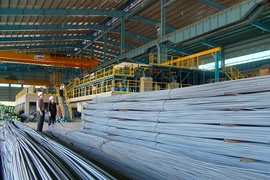 Doanh nghiệp Trung Quốc dùng tiểu xảo tuồn thép vào Việt Nam
