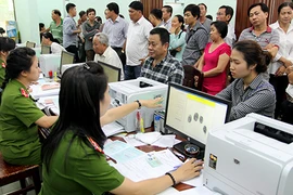 Thẻ căn cước sẽ dần thay CMND