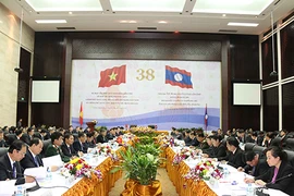Việt Nam-Lào ký nhiều văn bản hợp tác quan trọng