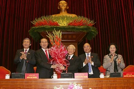 Bộ Chính trị, Tổng Bí thư đã được bầu như thế nào?