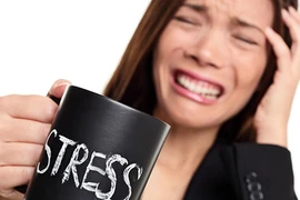 Thiếu gì buồn đến khó đi?!