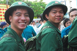 Gọi nhập ngũ đến hết 27 tuổi 