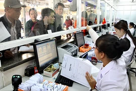 Ngày đầu áp viện phí mới: Nơi nghẽn, nơi thông 
