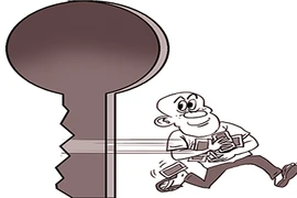 Kỳ công trộm cửa hàng điện thoại