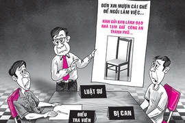 Luật sư phải đứng khi tham dự hỏi cung