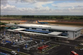 Đề nghị nâng cấp sân bay Phú Bài 