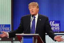 Donald Trump ‘bắt nạt’ Fox News